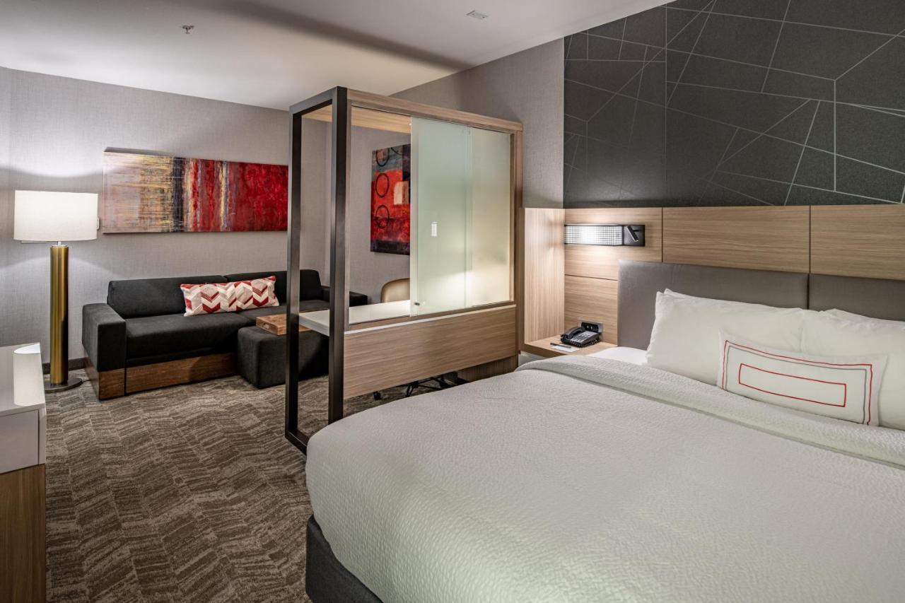 Springhill Suites Dallas Central Expressway Exteriér fotografie