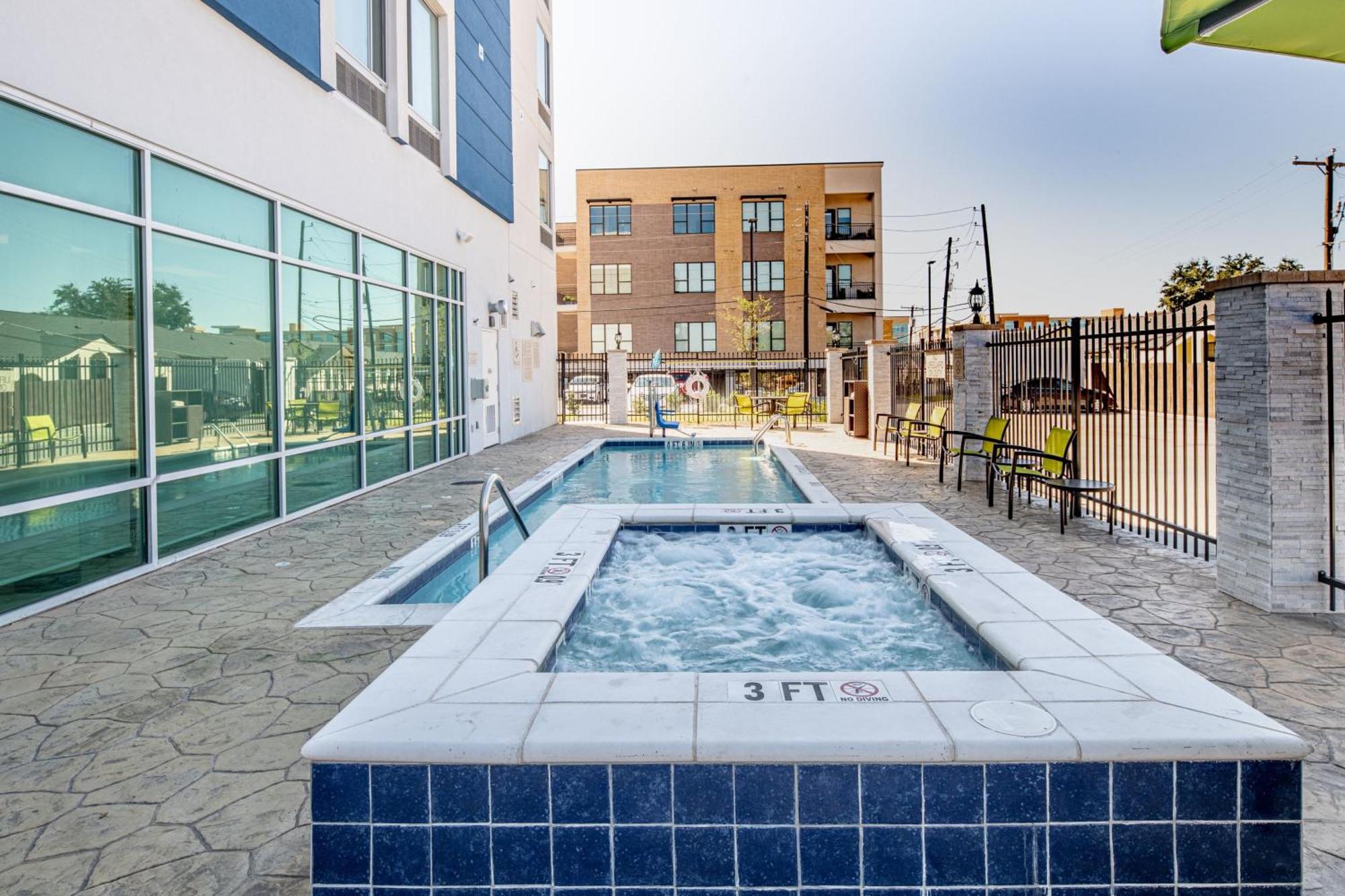 Springhill Suites Dallas Central Expressway Exteriér fotografie