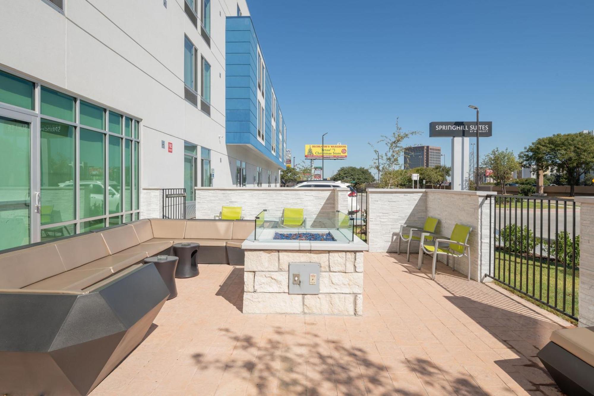 Springhill Suites Dallas Central Expressway Exteriér fotografie